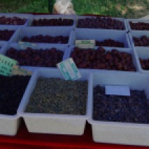 Dried fruits & nuts for sale