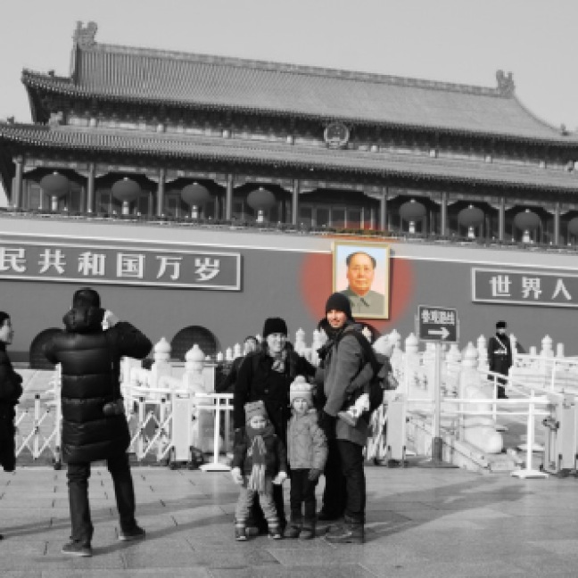 Mao dominates the square